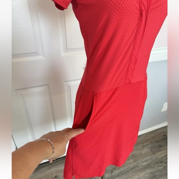 NIKE GOLF Dri-fit Dress Red Airflow Pinhole Fabric Lined Size Medium (10) - Picture 2 of 9